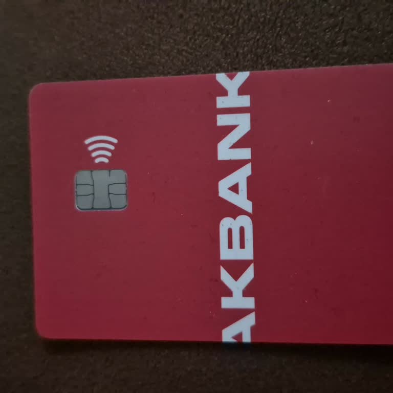 Yeni Müşteri Kredisi Şubede Reklamla Çelişiyor