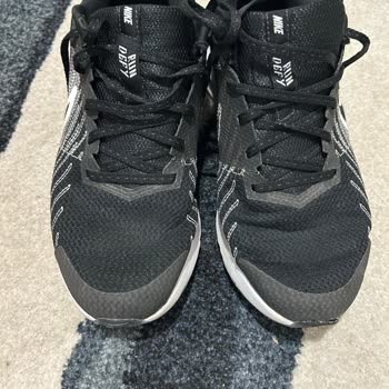 FLO Mağazasında Satın Alınan Nike Ayakkabısının Çabuk Yırtılması Ve Reddedilen İade Talebi