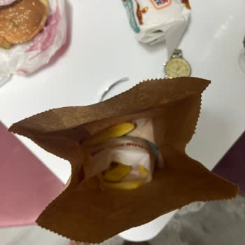 Yanlış Burger Teslimatı Ve Kart İadesi Talebi