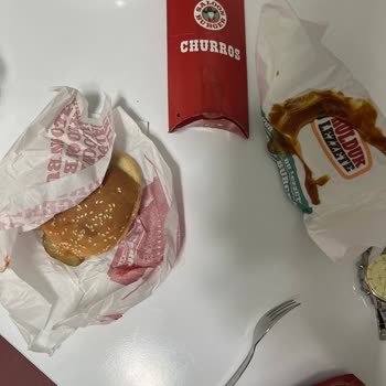 Yanlış Burger Teslimatı Ve Kart İadesi Talebi