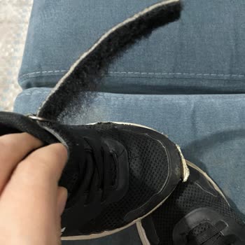 Deforme Olan Çocuk Ayakkabısı İçin Garantili Değişim Talebi