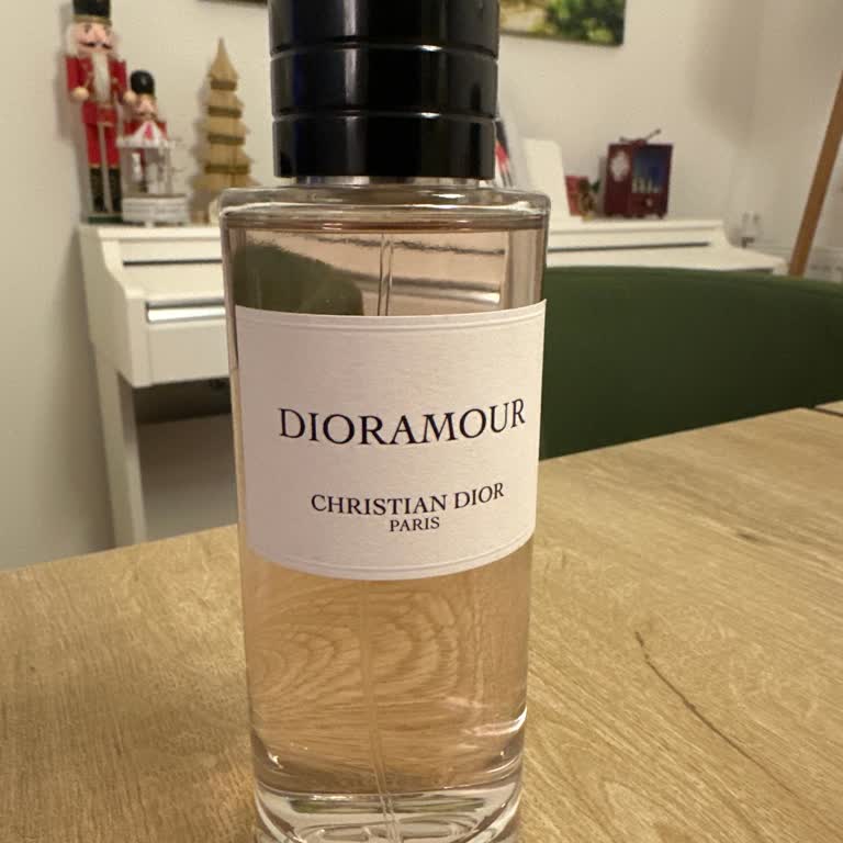 Dior Mağazasında Yanıltıcı Ürün Bilgisi Ve Kızarıklık Şikayeti