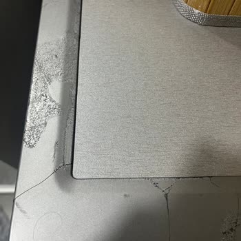 Air Wick Elektrikli Koku Makinesi Çamaşır Makinesine Ve Priz Kapağına Zarar Verdi