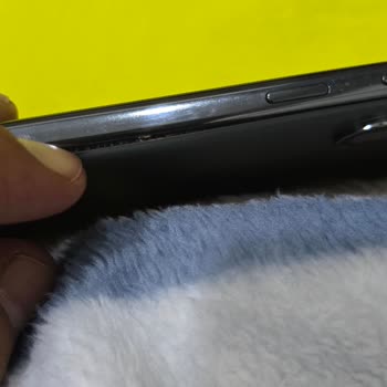Garanti Sonrası S23 Ultra’da Çatılan Kasa Ve Samsung’tan Çözüm Talebi