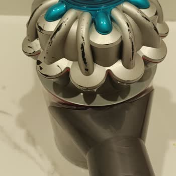 Dyson V8 Süpürgemde Tekrarlayan Arızalar Ve Yetersiz Servis