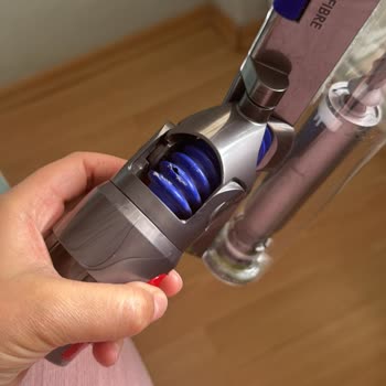 Dyson Ürününün Plastik Parçası Kısa Sürede Aşındı, Garanti Dışı