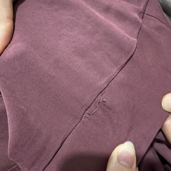 Yüksek Ücretli Takımda Kötü Dikiş Ve İade Şansı Yok