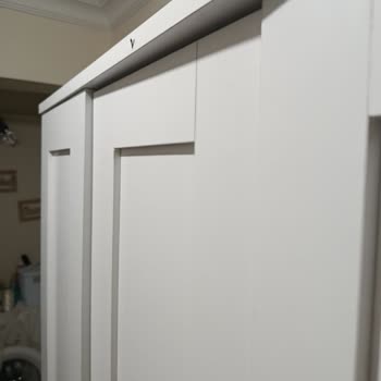 Ayıplı Gardırop Kapakları Sürtüyor Ve Müşteri Hizmetleri Cevapsız