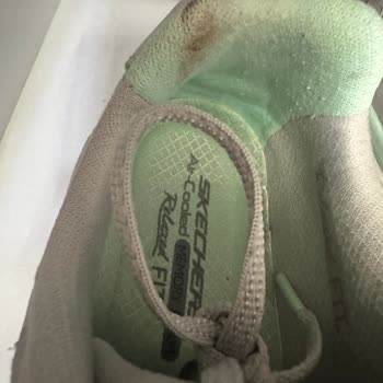 Skechers Ayakkabısının Topuk Yarası Nedeniyle Değişim İsteği