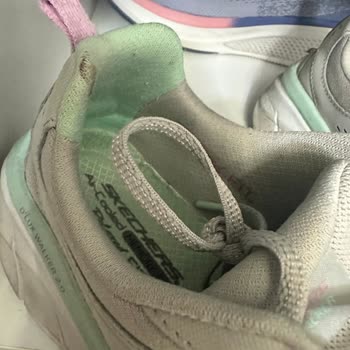 Skechers Ayakkabısının Topuk Yarası Nedeniyle Değişim İsteği