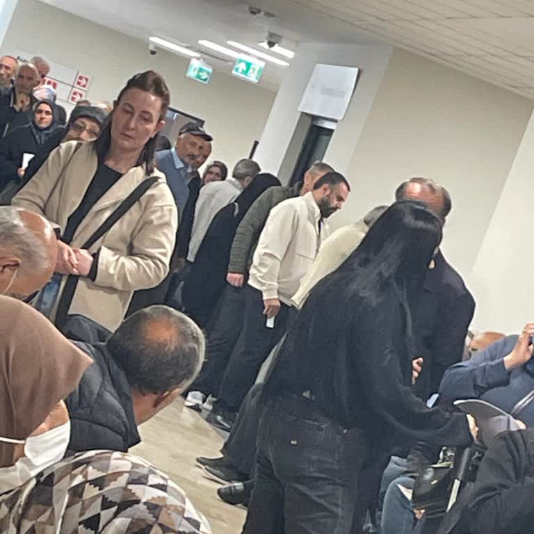 Hitit Üniversitesi Hastanesi Zaten Randevu Alınmışken Bir De Onay Kuyruğuna Girmek