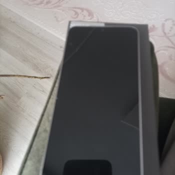 Telefon Donuyor Ve Isınıyor, Bayramda Kullanılamaz