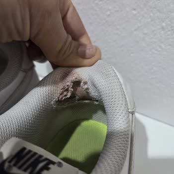 Nike Spor Ayakkabısında İç Bölüm Ayiği Kızımın Ayağını Yaraladı
