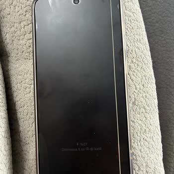 Samsung S21 FE Ekran Çizgisi Ve Getmobil'den Cevapsızlık Nedeniyle İade Talebi