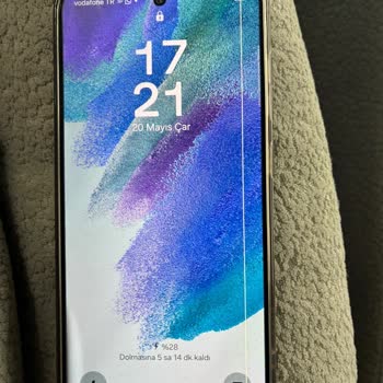 Samsung S21 FE Ekran Çizgisi Ve Getmobil'den Cevapsızlık Nedeniyle İade Talebi