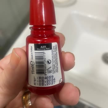 Flormar Ojesi Tırnaklarda Sararma Yarattı: Açıklama Ve İnceleme Talebi