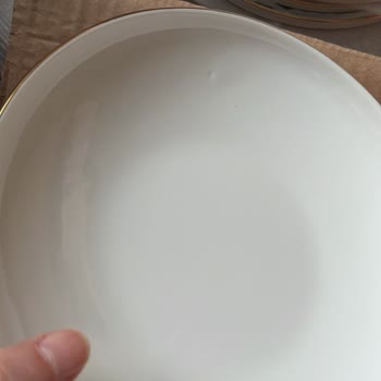 Kırık Ve Kusurlu 56 Parçalık Yemek Takımı İçin Tam İade Ve Ücretsiz Alım Talebi