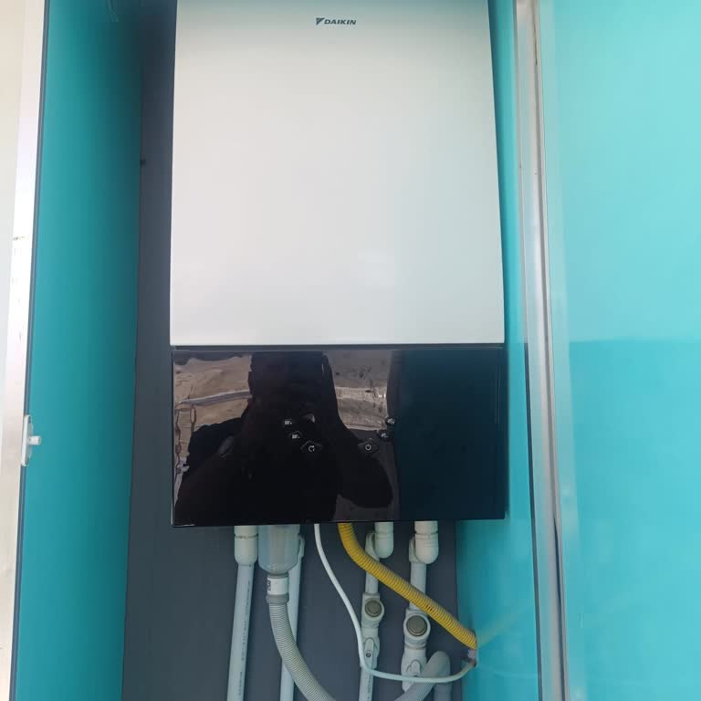 Daikin Kombimde Servis Hatası: Elektroniği Zarar Gördü Ve 2500 TL Ücret İddiası
