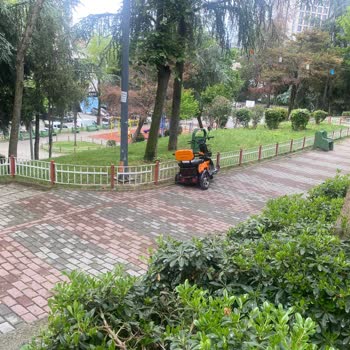 Bayrampaşa Belediyesi Yol Çalışması Güvenlik Önlemi Olmadan Anne Kazası