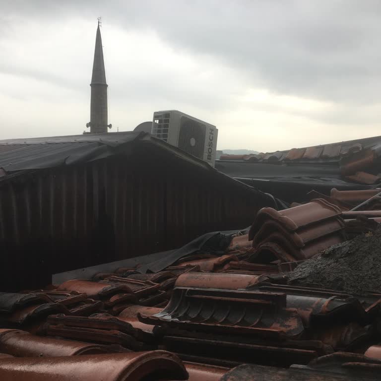 Yetkili Servisin Söz Verdiği Montajı Gerçekleştirmemesi Ve Parçaları Teslim Etmemesi