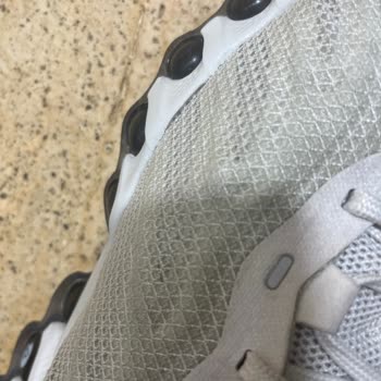Nike Air Max 8 Ayakkabısında Açılma Sorunu Ve Değişim Talebi