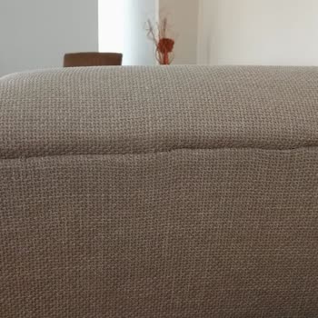 Enza Home L Tipi Koltukta Sünger Eksikliği Ve Dikiş Hataları