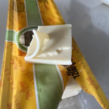 Dilimli Kaşar Peynirinde Dilimlerin Yapışması Ve Kırılması