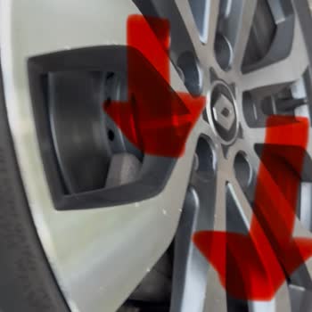 Renault Cihan Otomotiv'de Jant Çizilmesi Ve İç Kirlenmesi İçin Hızlı Çözüm Talebi