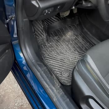 Renault Cihan Otomotiv'de Jant Çizilmesi Ve İç Kirlenmesi İçin Hızlı Çözüm Talebi