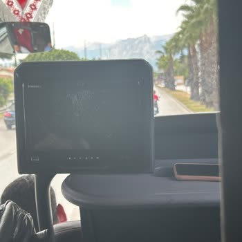 Sürücünün Tehlikeli Sürüşü Yolcuların Güvenliğini Tehdit Ediyor