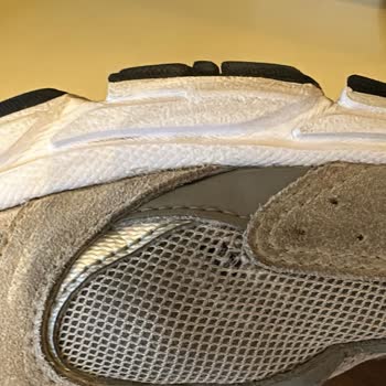 Premium New Balance 530 Ayakkabısında Kısa Sürede File Yırtılması Ve Kullanıcı Hatası İddiası