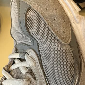Premium New Balance 530 Ayakkabısında Kısa Sürede File Yırtılması Ve Kullanıcı Hatası İddiası
