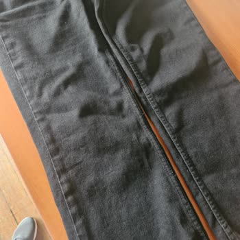 Renk Verme Ve Diz İzi Yapan Ayıplı Pantolon İçin İade Talebi