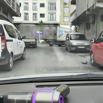 Murat Lojistik’in Çarpıp Kaçtığı Araç Parktaki Arabamı Zarar Gördü, Tazminat Ve Güvenlik İstiyorum