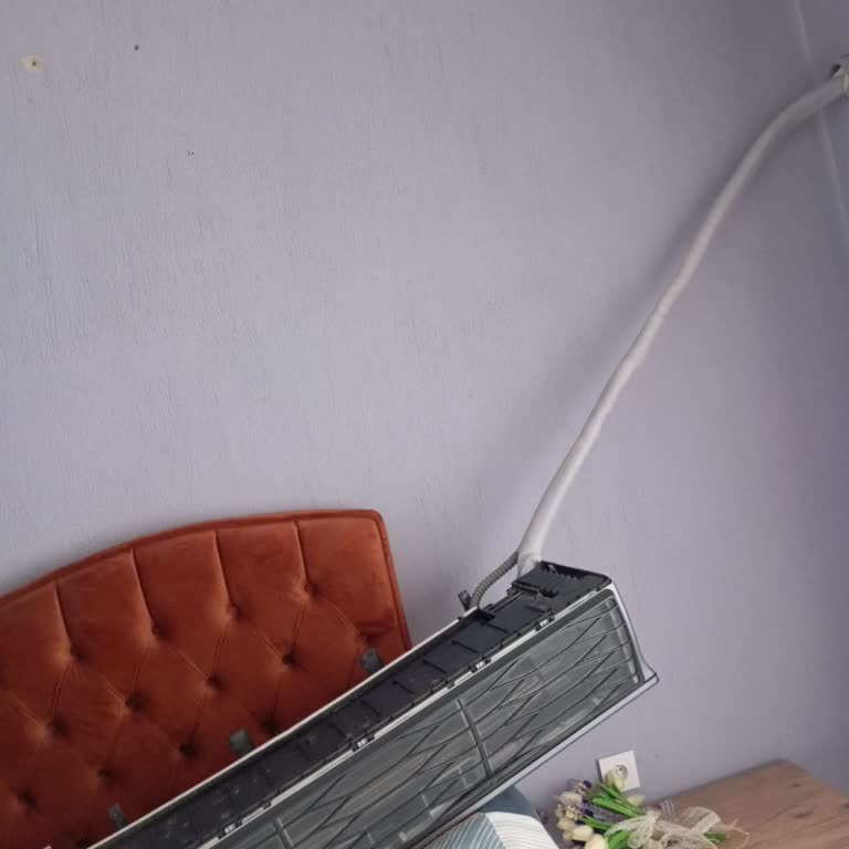 Yanlış Montaj Sonucu Düşen Klima Ve Haksız 800 TL Servis Ücreti