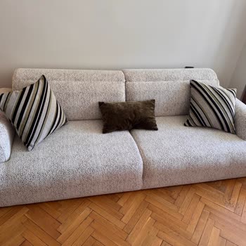 Teslim Edilen Yırtık Koltukta Yanlış Onarım Ve Değişim Talebi