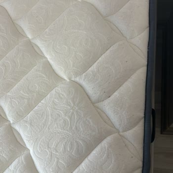 Kısa Sürede Çöken Yatak Ve Yetersiz Müşteri Desteği