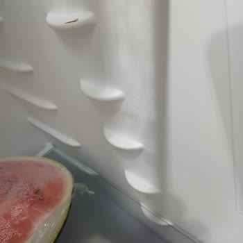 Profilo Buzdolabında Çatlak Teslim Edildi, Değişim İstiyorum