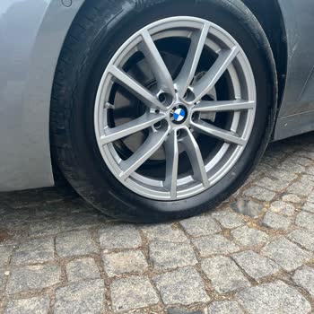 Borusan Oto’da Teslim Edilen Araçta Güvenlik Açığı: Lastik Basınçları Ve Bijon Sorunu