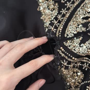 Instagram'dan Aldığım Abiye İki Kez Yırtık Geldi Ve Yardımcı Olmadılar