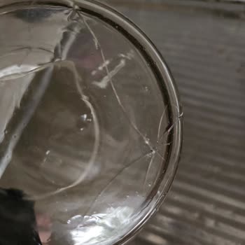 Cam Demlik Çatladı, Garanti Kapsamında Değişim Talebi