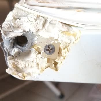 Deforme Kapak İçin Garanti Kapsamında Ücretsiz Değişim Talebi
