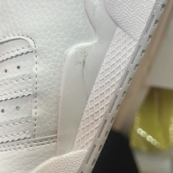 Shoeday Butik’ten Gelen Defolu Ayakkabıda Numara Sorunu Ve Ücretsiz Değişim Talebi