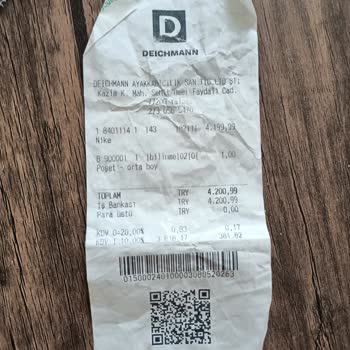 Deichmann Mağazasında Renk Değişen Adidas Ayakkabı İçin Değişim Ve İade Talebi
