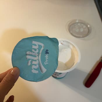 Nilky Hindistan Cevizi Yoğurdunda Kırmızı Küf Ve Sağlık Riski