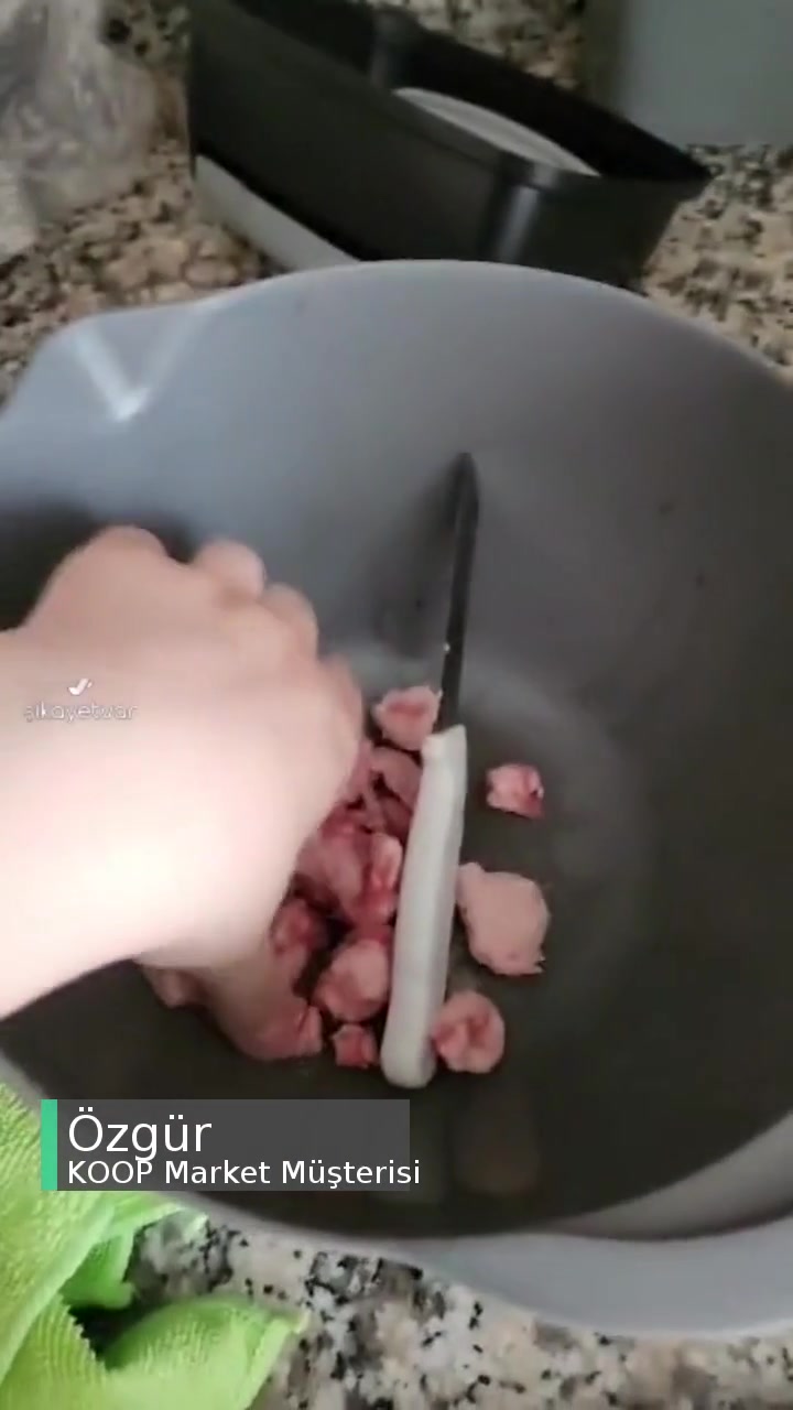 Koop Market Et İçine Yağ Yerleştirilmiş videonun kapak resmi