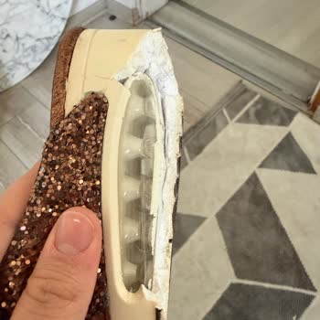 Muya Terliği Tabanı Kısa Sürede Koptu, Kalite Sorunu