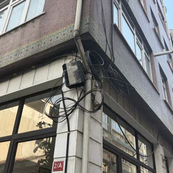 Fiber Çalışmalarının Görüntü Kirliliği Ve Düzensiz Kablolama Şikayeti