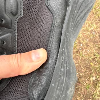 Skechers Ayakkabısının İç Astarı Yırtıldı, Mağaza Müdürü Kaba Davrandı