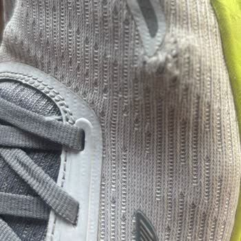 Skechers Spor Ayakkabısında Yan Yırtılma Ve Mağazanın Destek Vermemesi